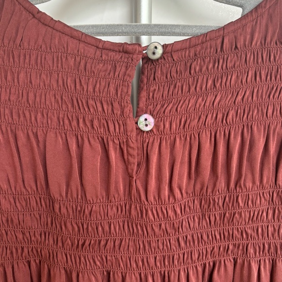 J.Jill Smocked‎ Clove A-line Viscose Satin Pleated Fall Blouse EUC - Medium - Picture 5 of 9